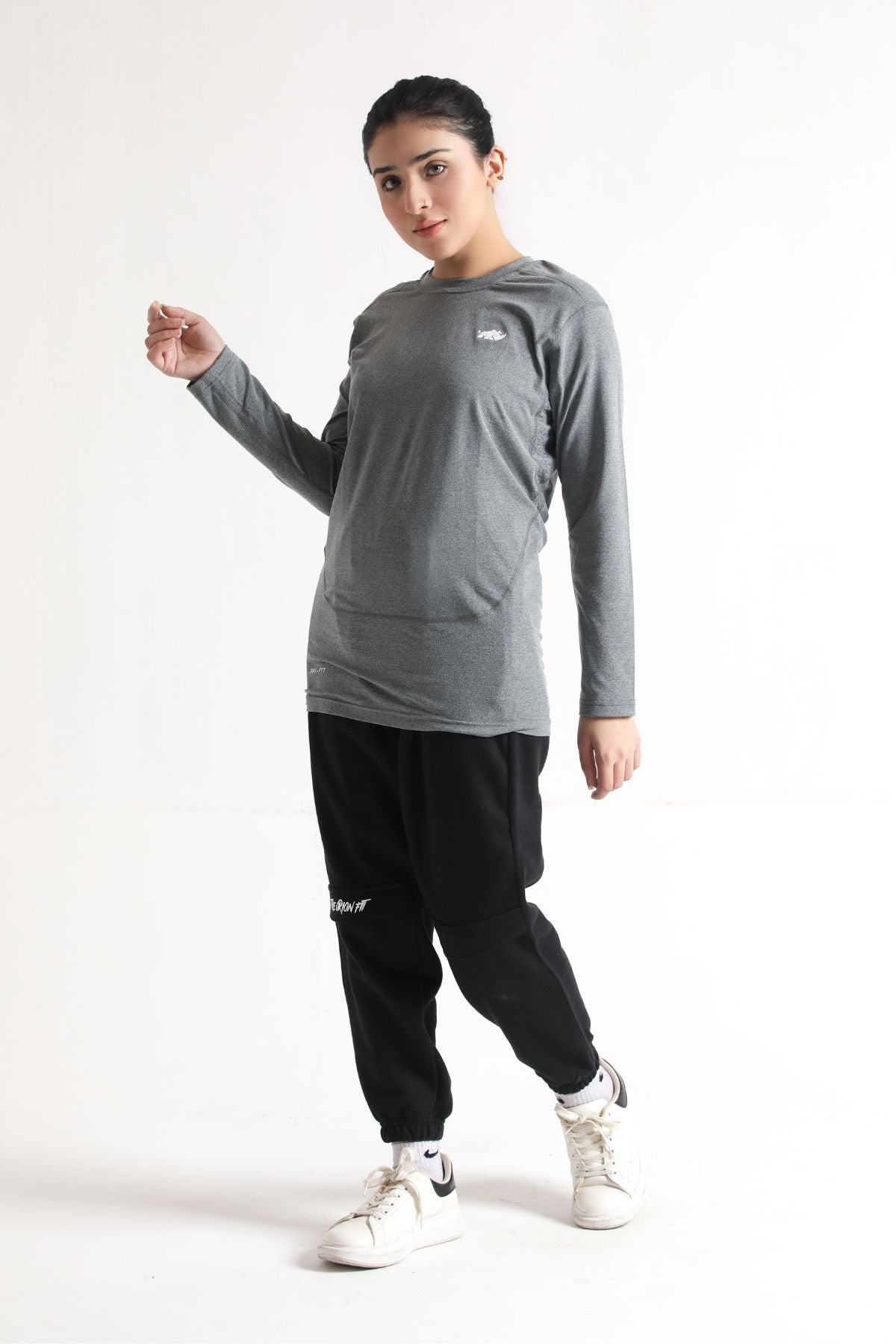 SIGNATURE LONG SLEEVED STRAIGHT CUT TEE- LIGHT GREY - The Orion Fit