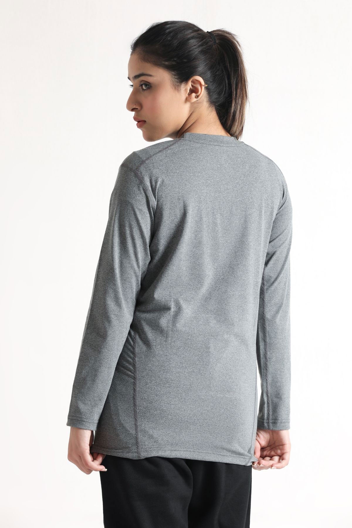SIGNATURE LONG SLEEVED STRAIGHT CUT TEE- LIGHT GREY - The Orion Fit